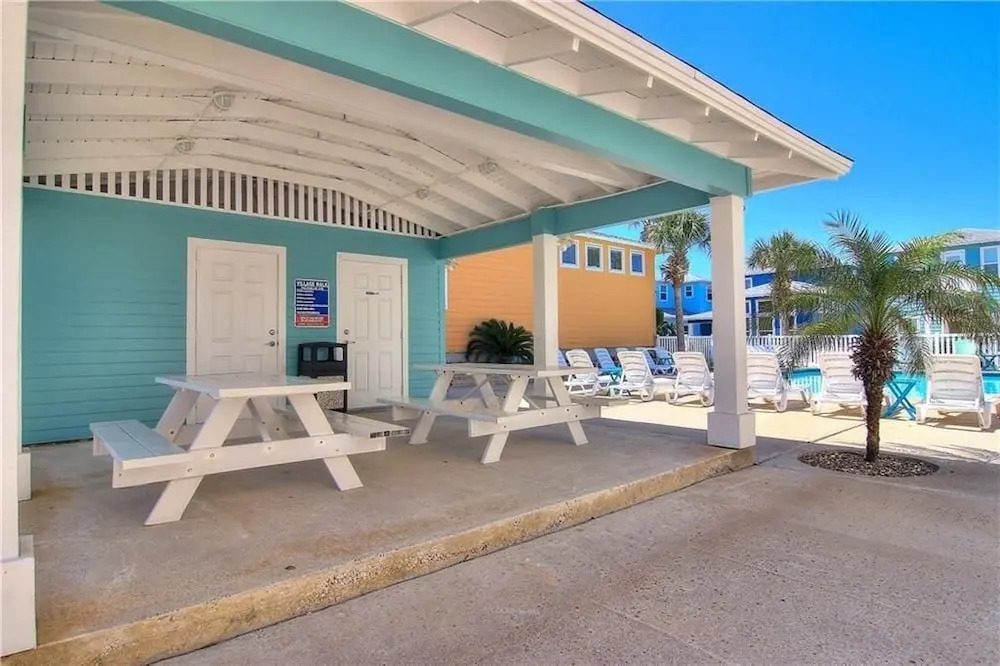 RePhil CanTina - 3 Br Home