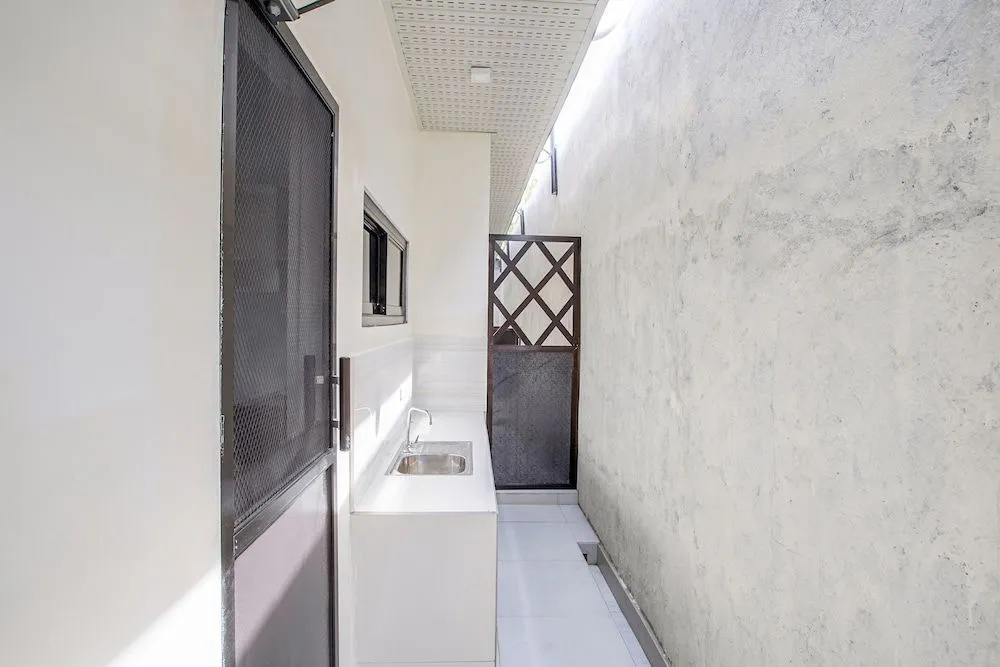 OYO 504 Casa Mia Hotel Suites Residence