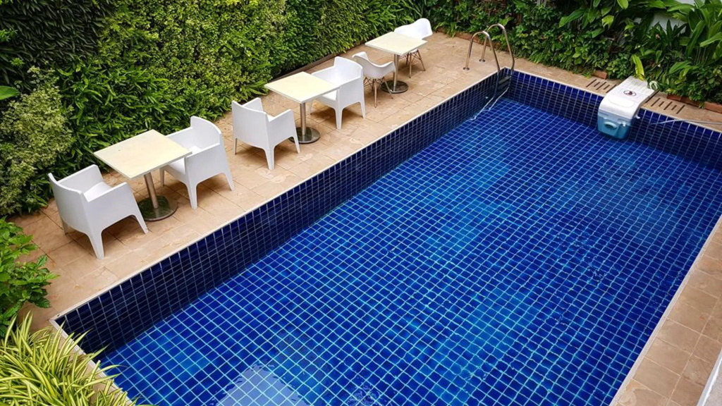 Dinsomon Hotel