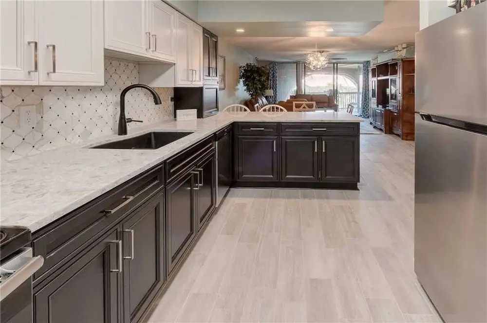 Hibiscus 301D - Two Bedroom Condo with Ocean View