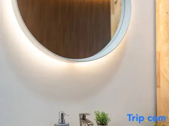 VivaDeva , Pool Villa In Nimman 4BR Near MAYA MALL