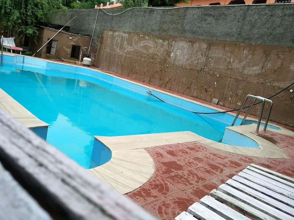 Radhika Palace Hotel
