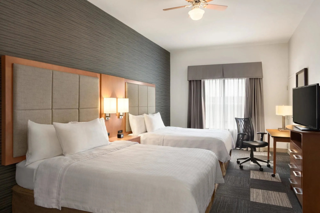 Homewood Suites By Hilton Techridge Parmer At I 35