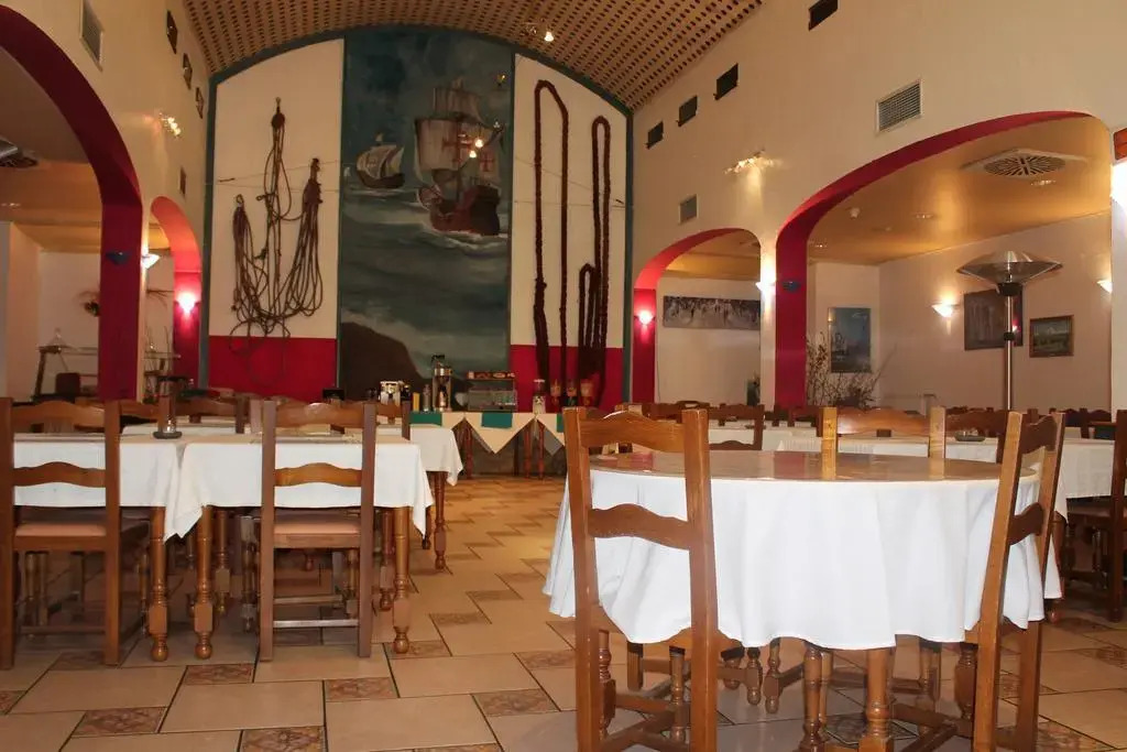 Yasha Hotel