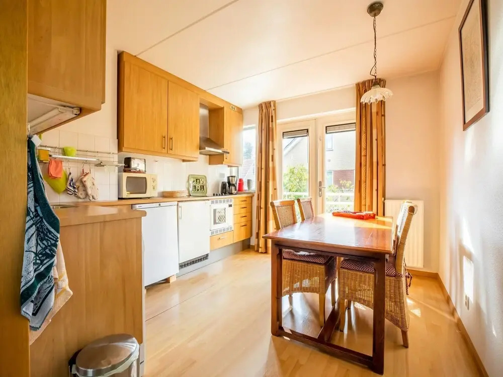 Comfy holiday home in Hoorn with French balcony
