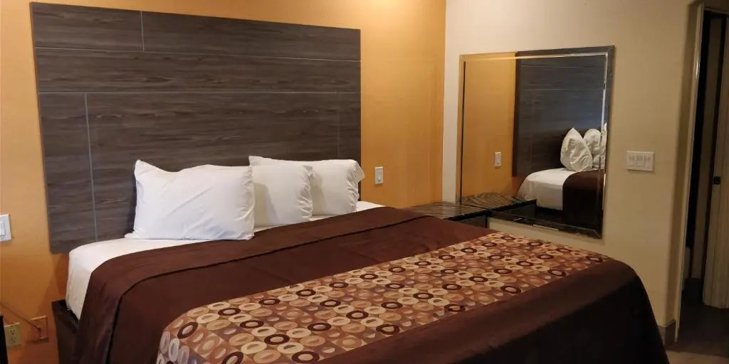 Regency Inn and Suites Galena Park