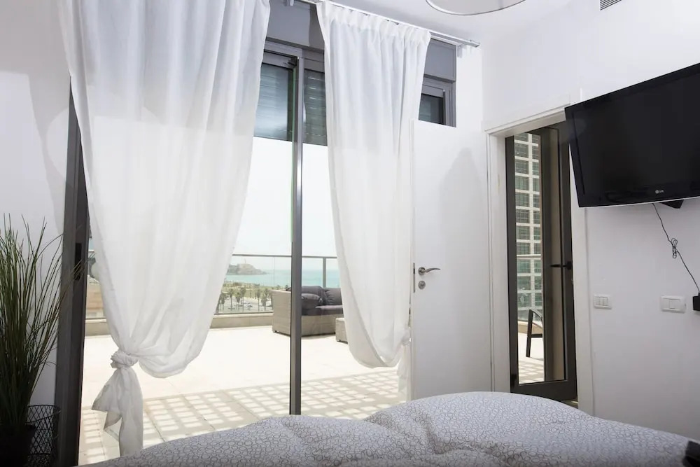 Magic Penthouse beach front