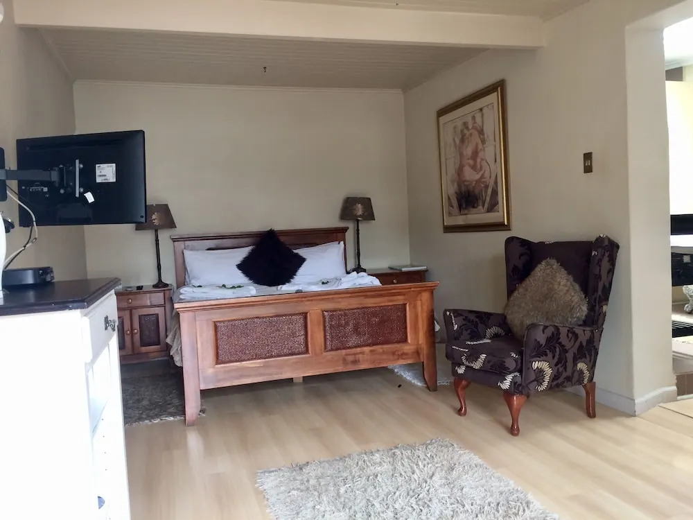 Harfield Guest Villa