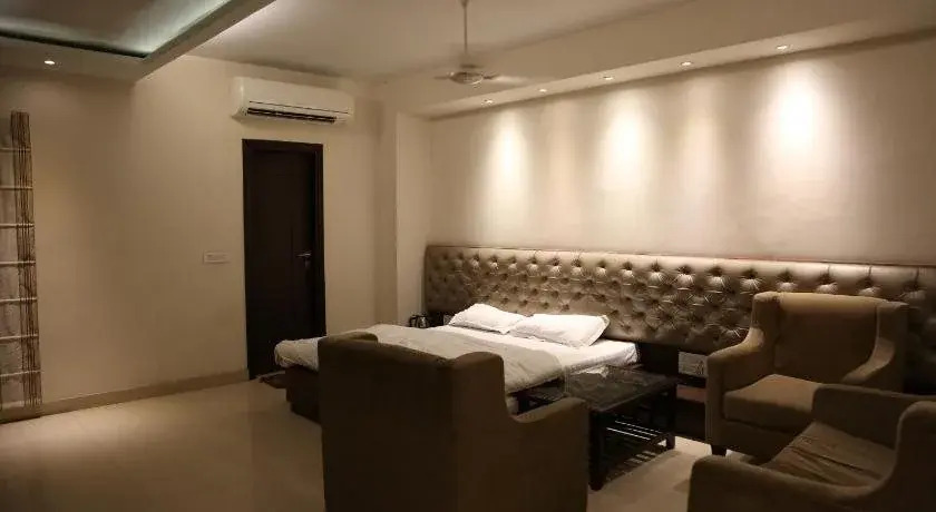 Hotel Aroma Inn