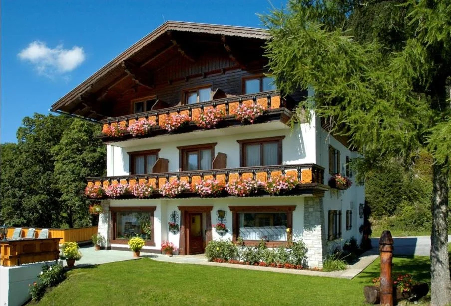 Montanara Apartment & Zimmer