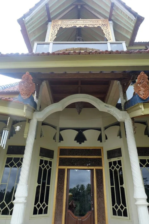 Tirta Asri Ubud Villa