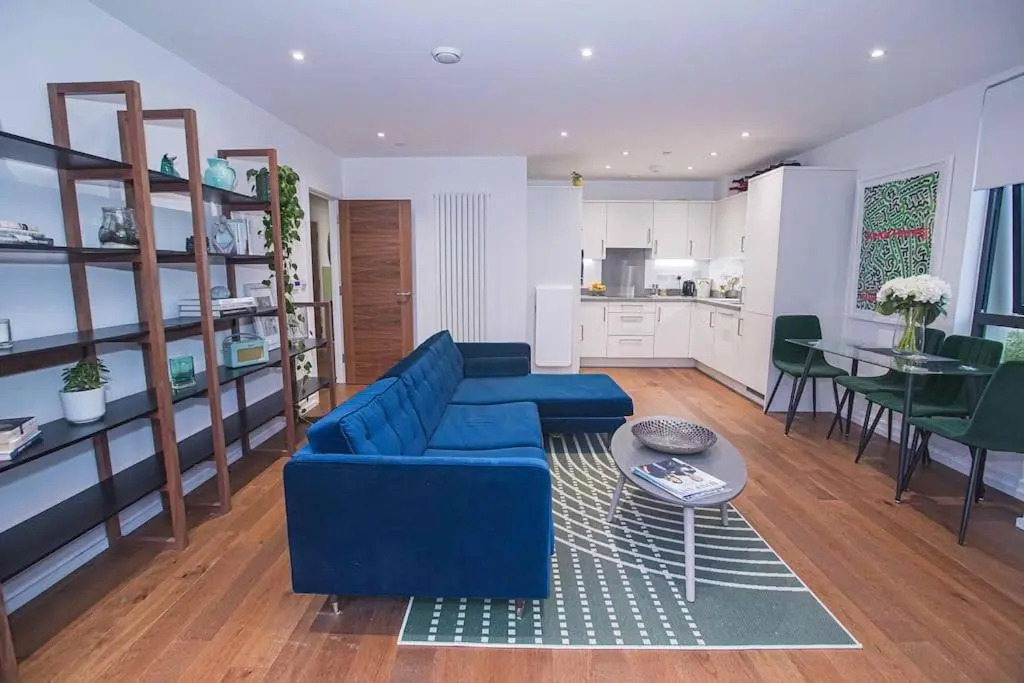 Stylish Brixton 2 bed / 2 bath by Pop Brixton
