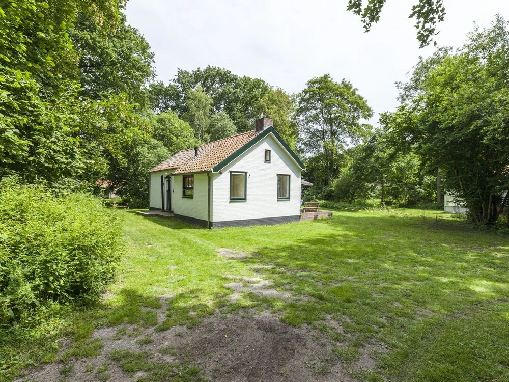 Attractive Holiday Home in Vrouwenpolder With Fenced Garden