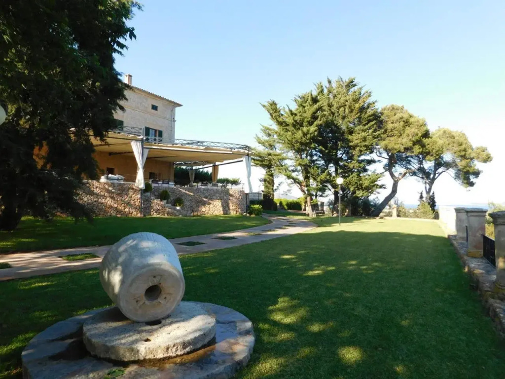 CAMI DE LLENAIRE Holiday house VIL4