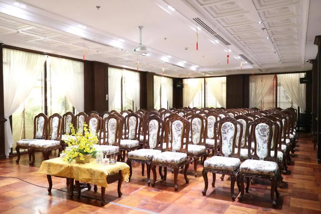 LCS Hotel & Apartment
