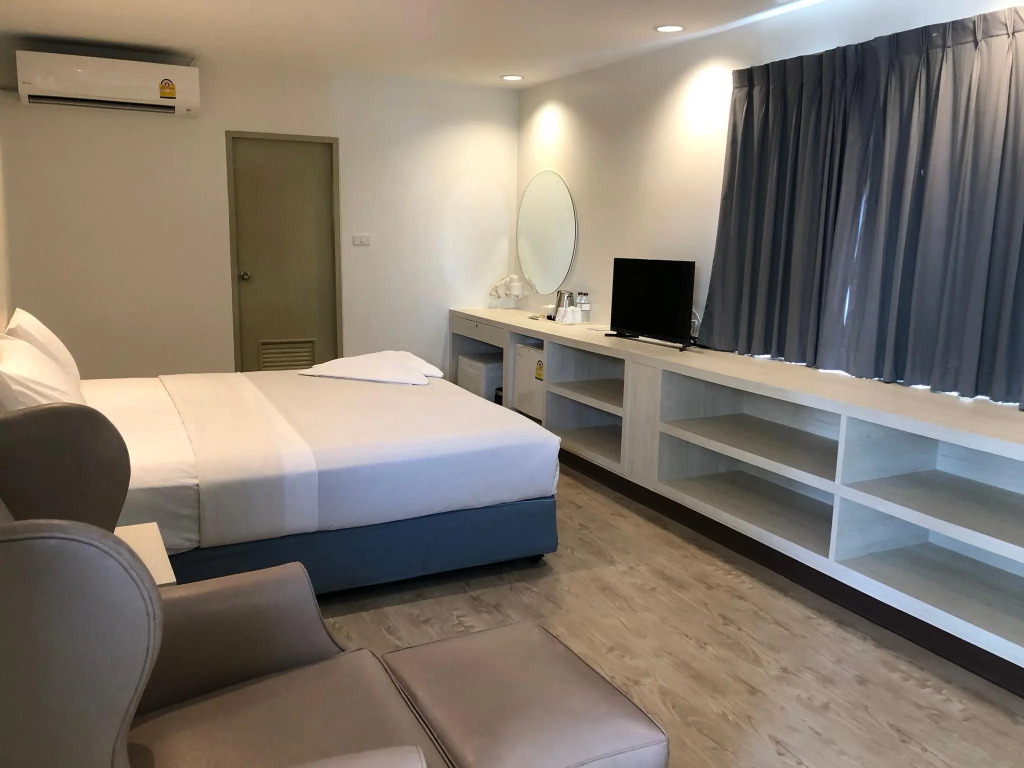 Ten Stars Hotel