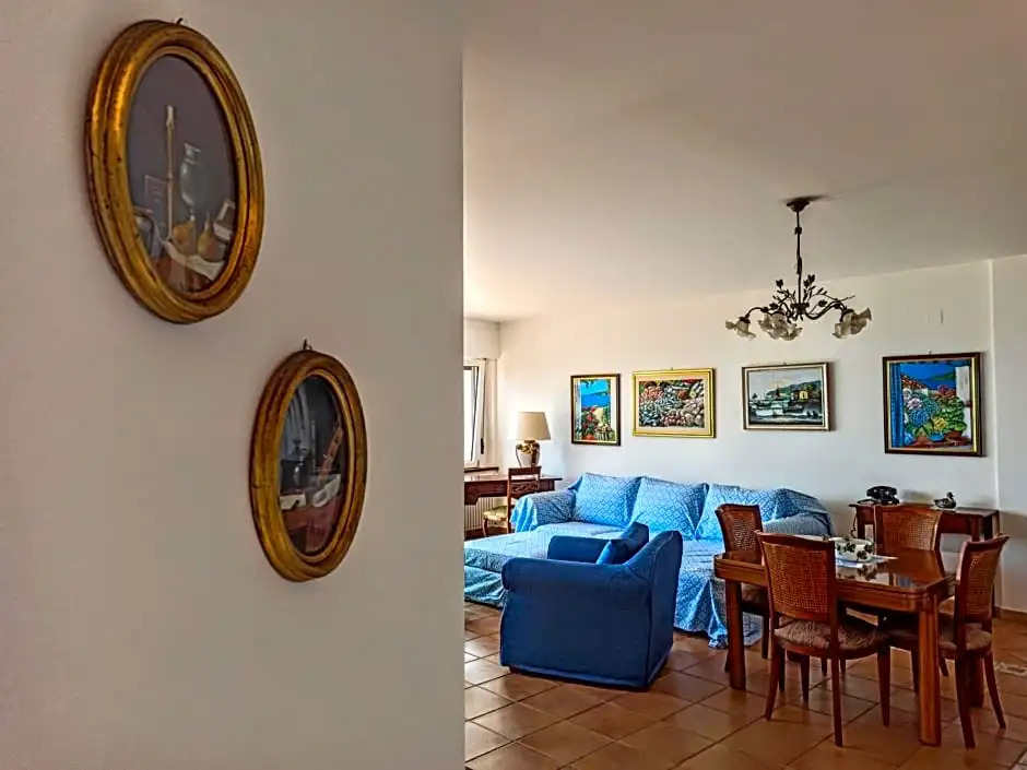 VelaLatina Residence B&B Soverato - Camera Maestrale & Camera Tramontana