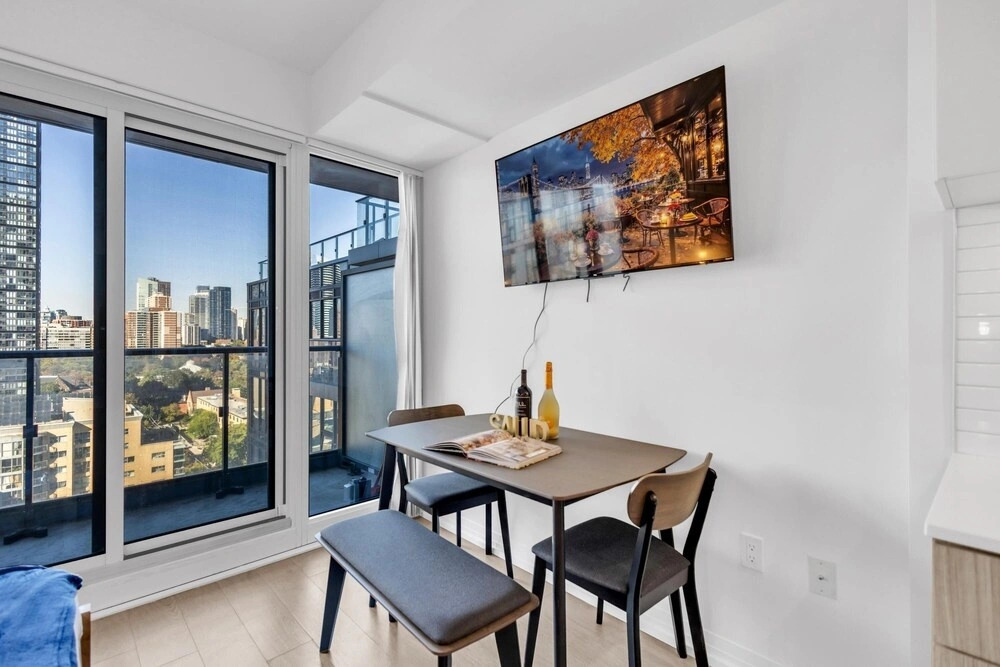 Jarvis Suites - Prime Location