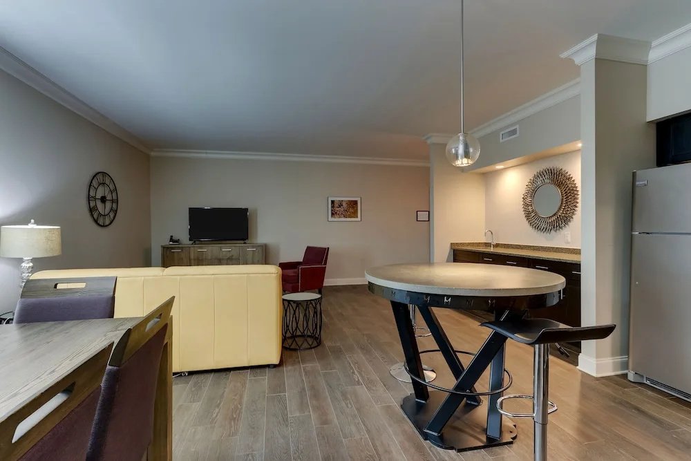 The Mantissa Hotel
