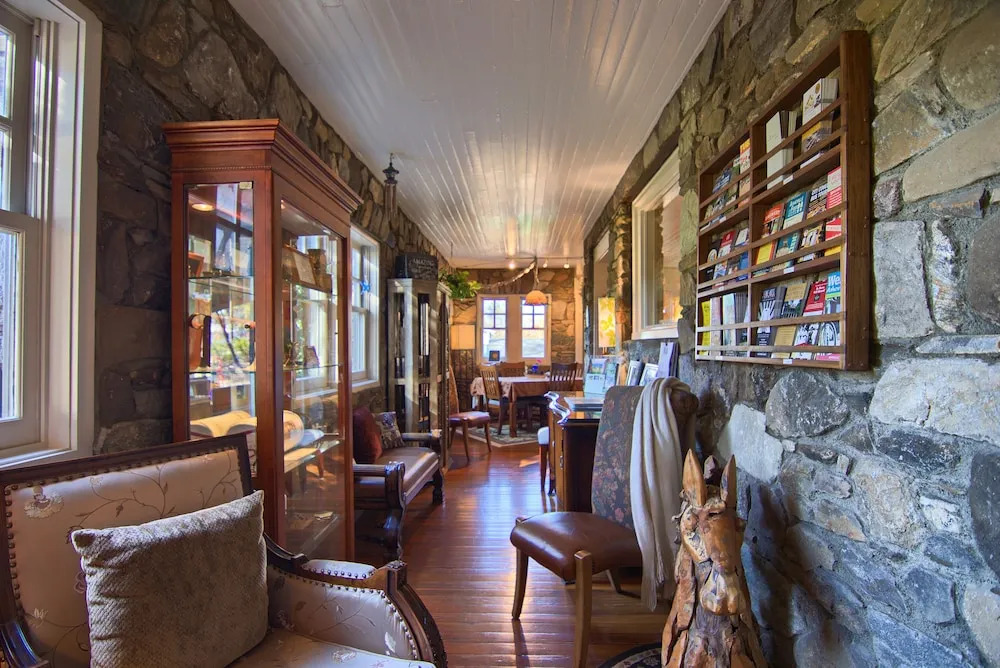 North Lodge on Oakland Bed and Breakfast