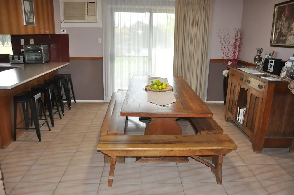 Woolshed Hill Estate