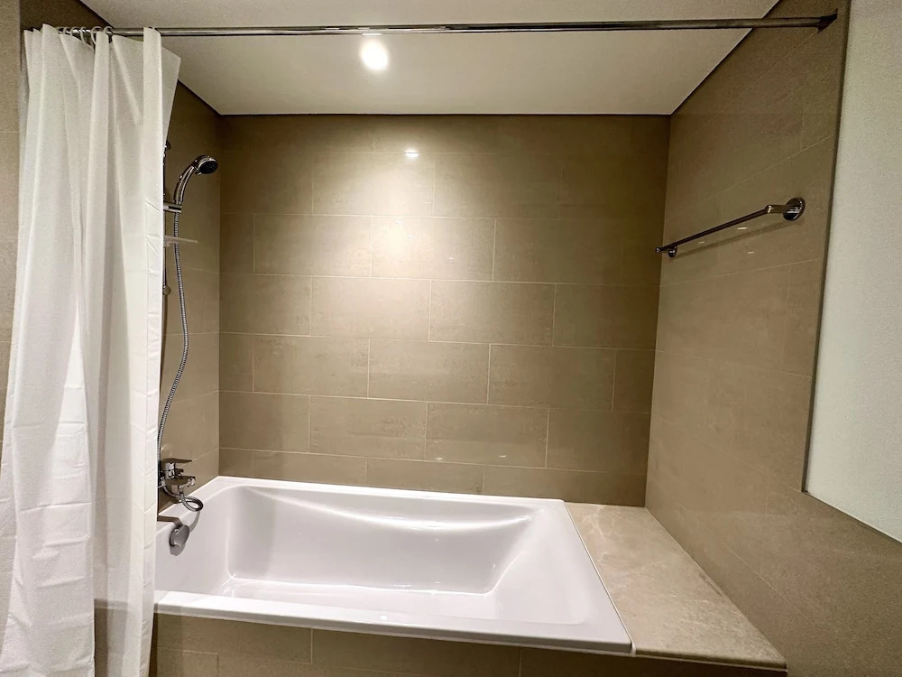 LuxBnB Dubai Opera Act-1 Boulevard Views