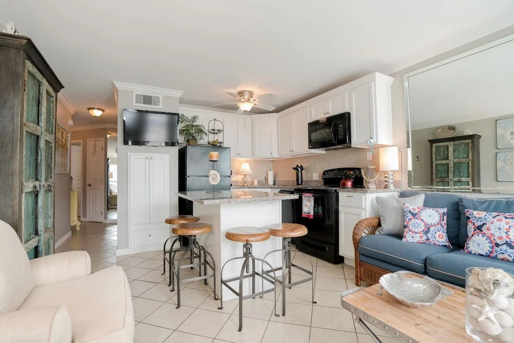Sandy Toes 1 Bedroom Condo