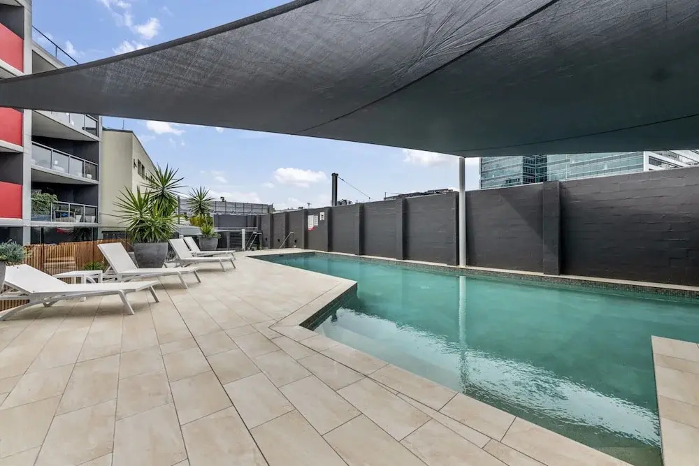 Studio With Balcony Access in Central Bowen Hills