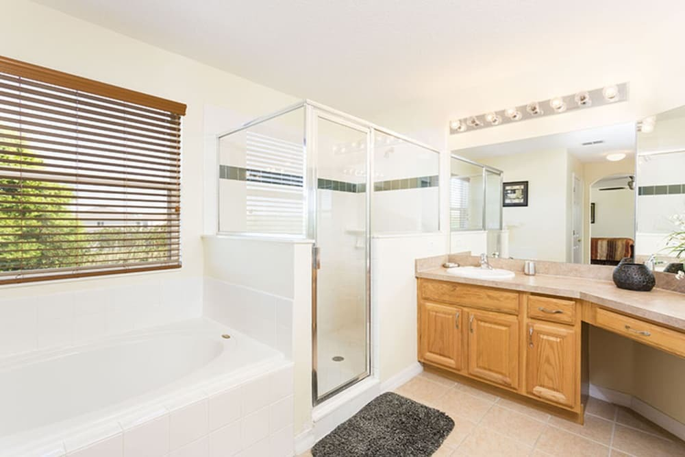 Villa W049 Kensington Drive, Legacy Park 4 Bedroom Villa