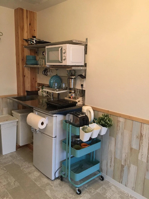 R Guest House