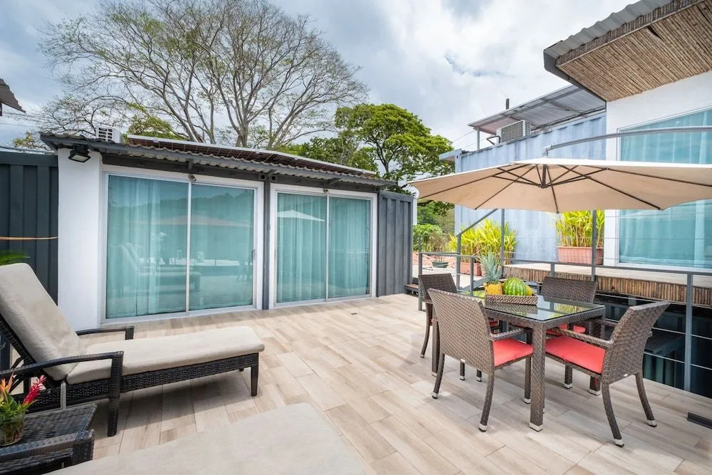 Hotel Bamboo