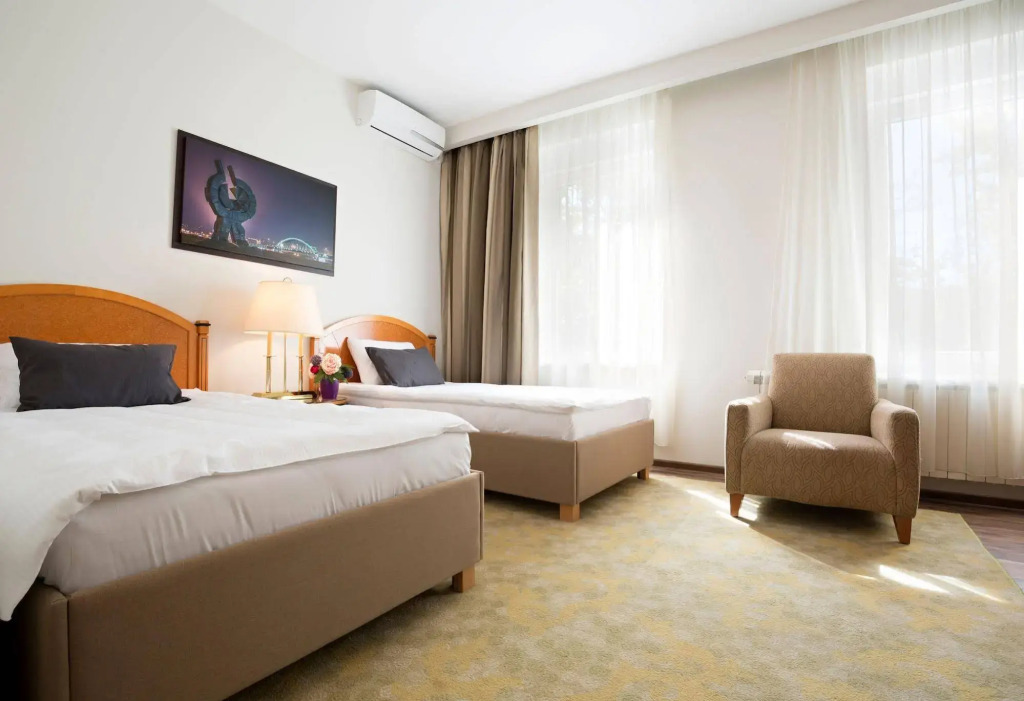 Hotel Avalon