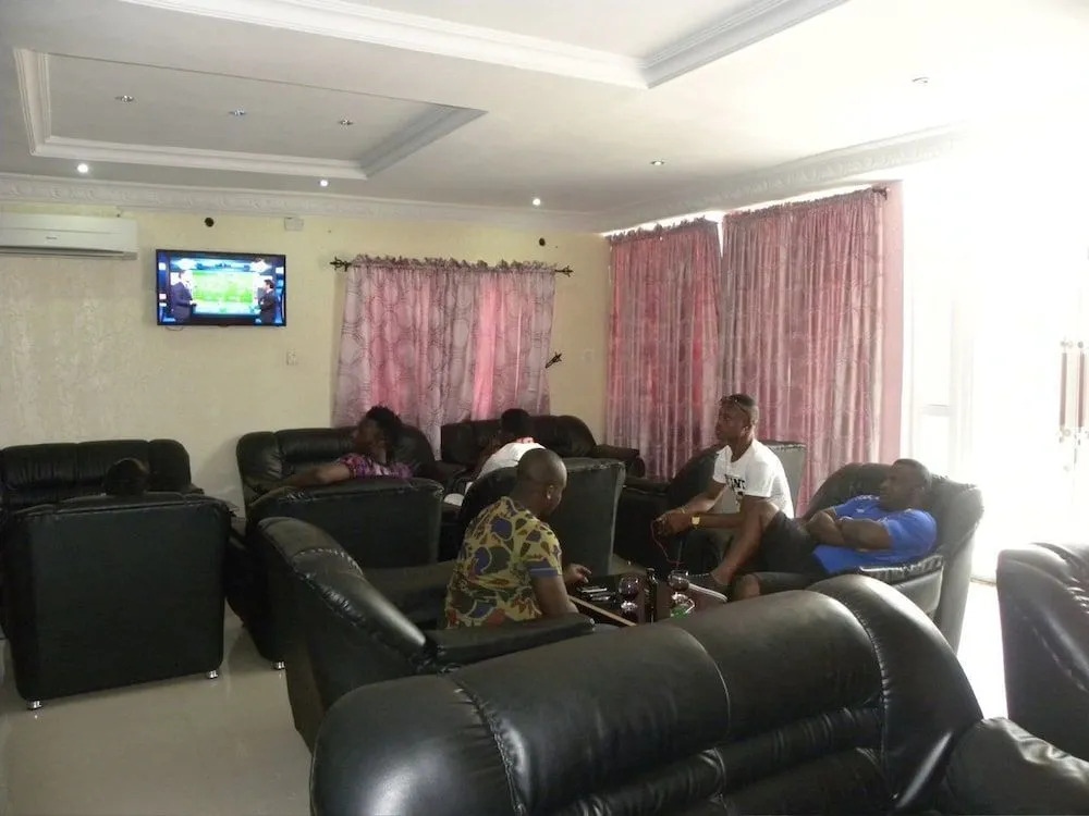 Grandy Suites