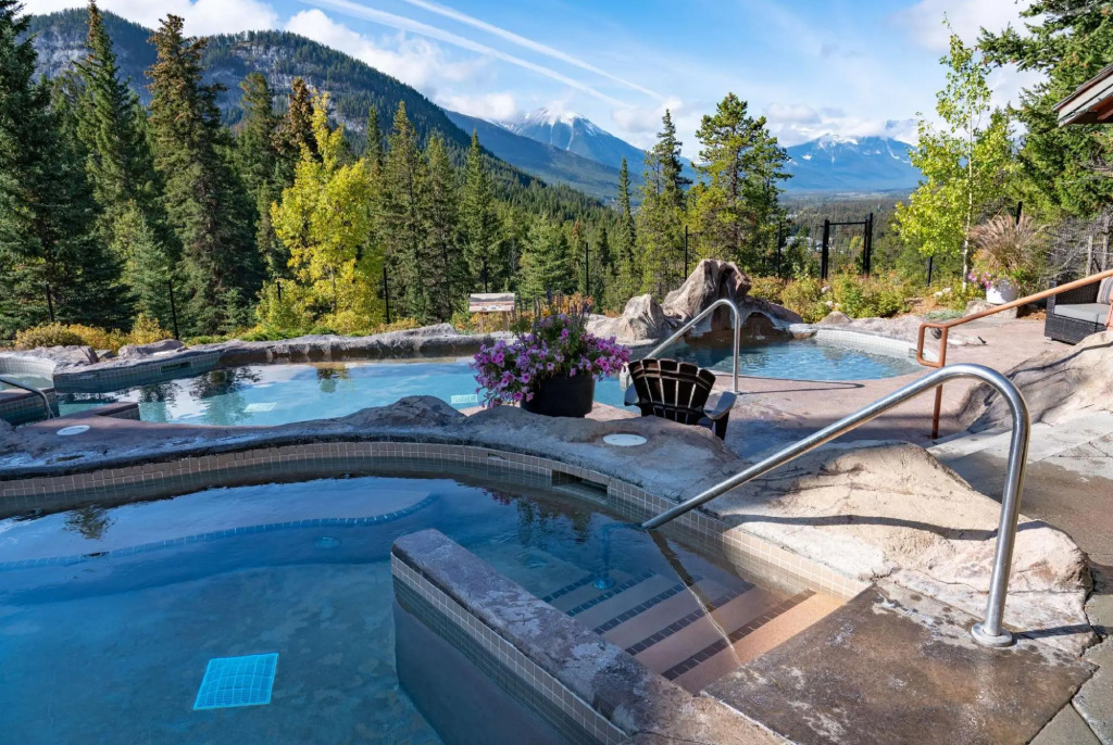 The Hidden Ridge Resort