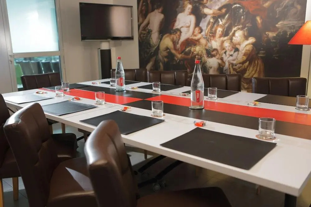 Hotel Restaurant Saint James, Montaigu-Vendée The Originals Boutique