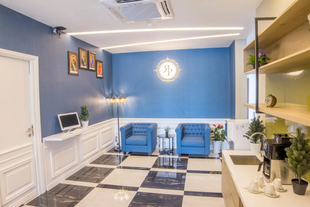 Redpine Boutique Hotel