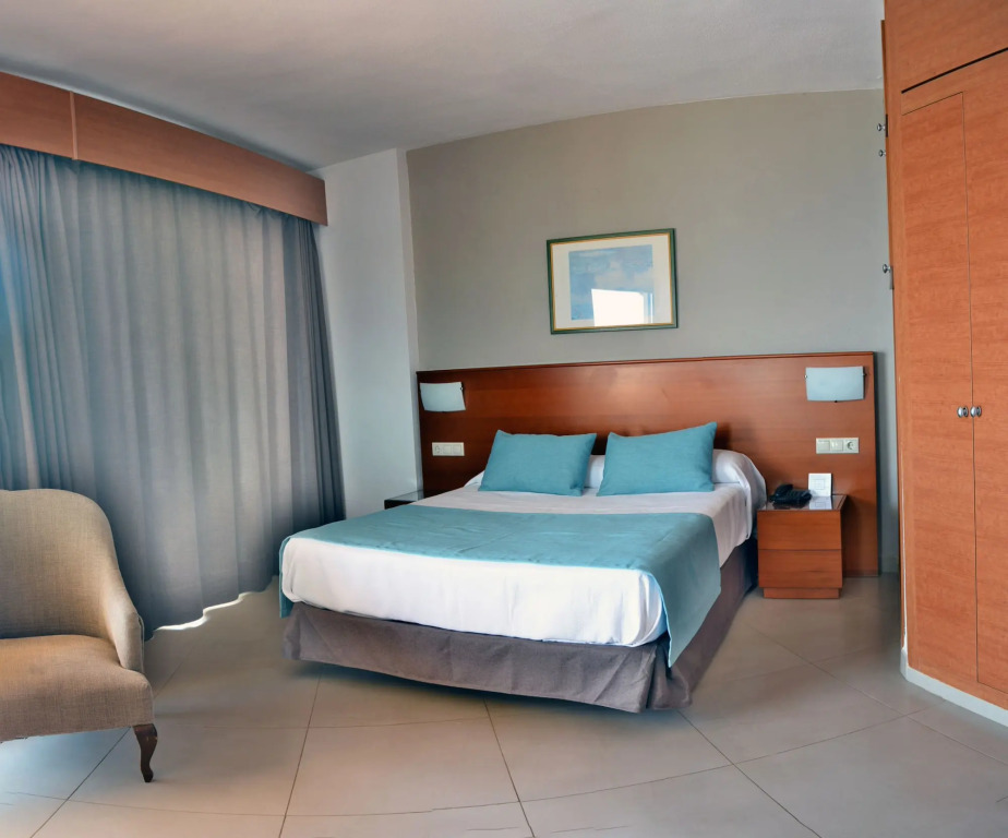 Hotel Puente Real