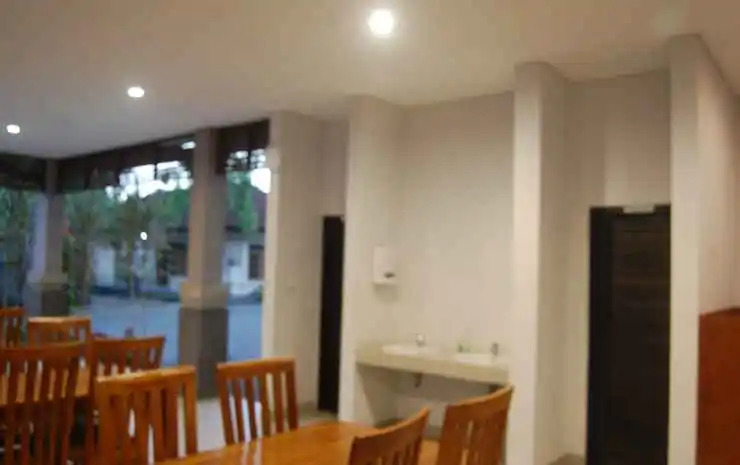 Hotel Dhyana Pura