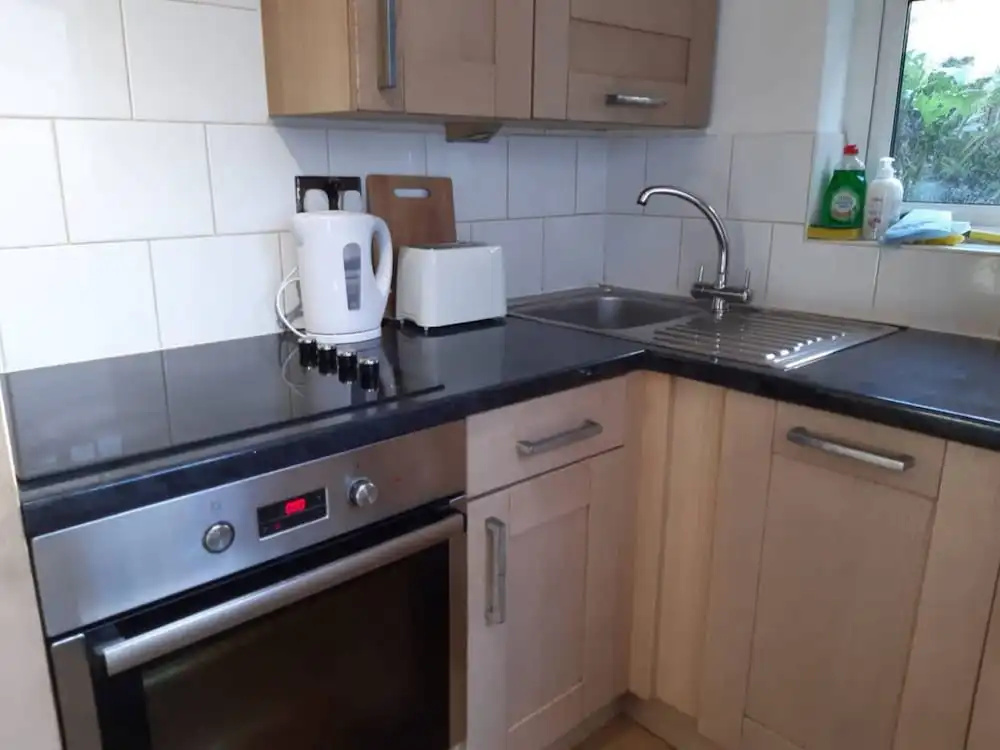 Cosy & Bright 1 Bed Flat Near Hove Station