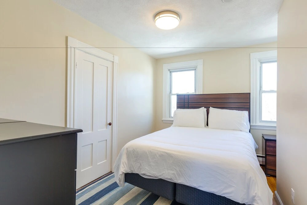 Chestnut Hill Apts by Starlight Suites