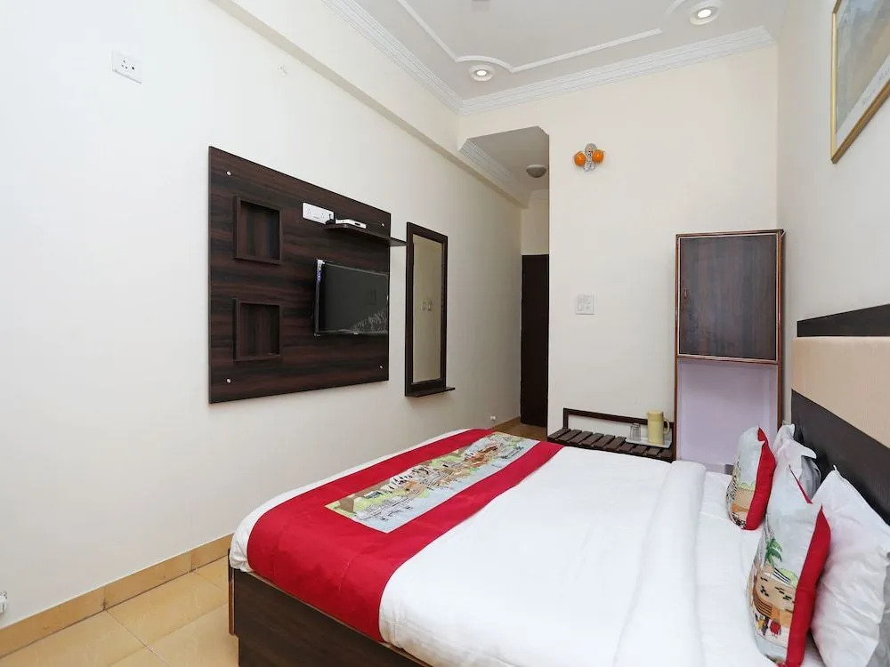 OYO 10334 Hotel Goyal INN