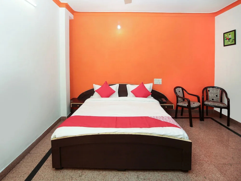 OYO 12363 Hotel Ratan international