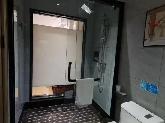 Hotel Pai Hezhou Lingfeng Plaza