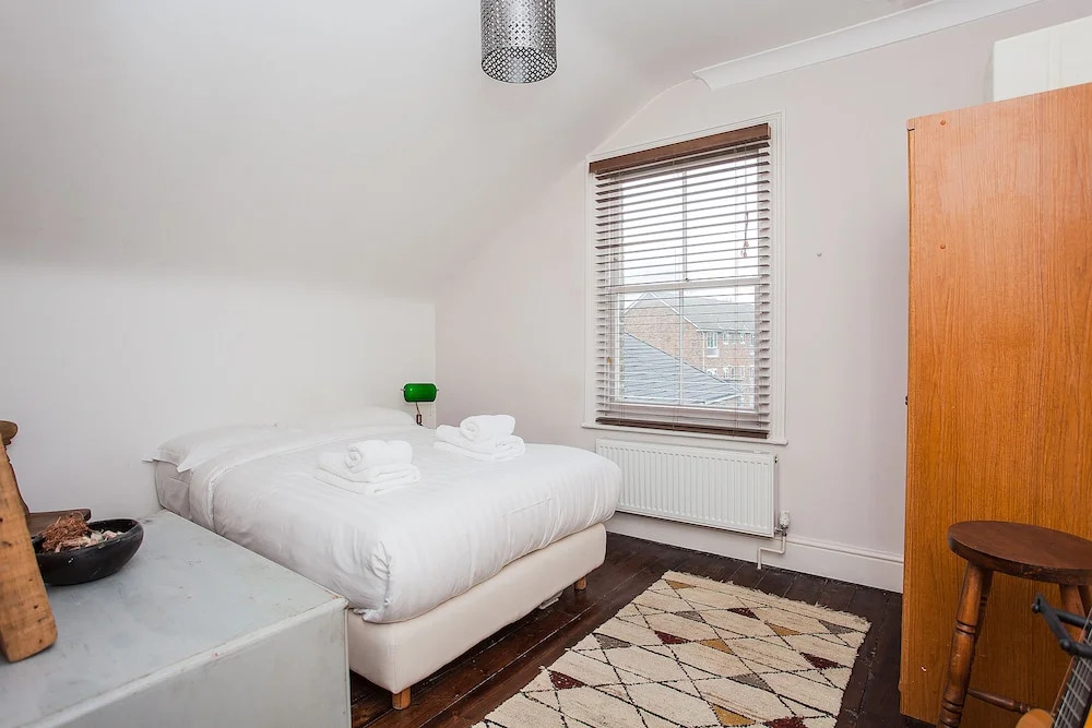 1 Bedroom Flat In Vibrant Brixton
