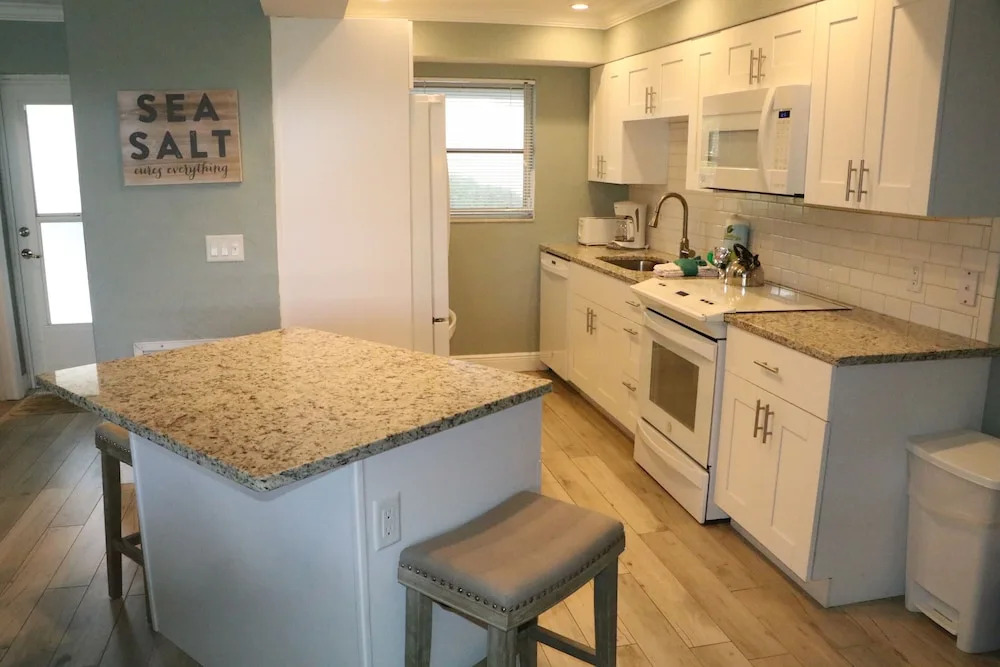 Jamaica Royale - PH2 - 2 Br Townhouse