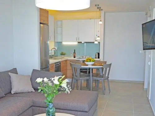 Sonja Beachfront Apartments