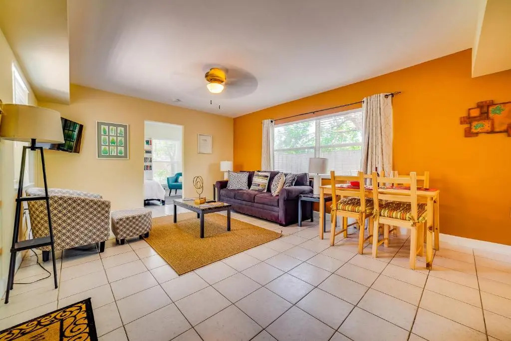 Hainsley Apartments at 1115