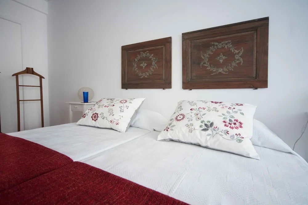 Flower Court - Guest House