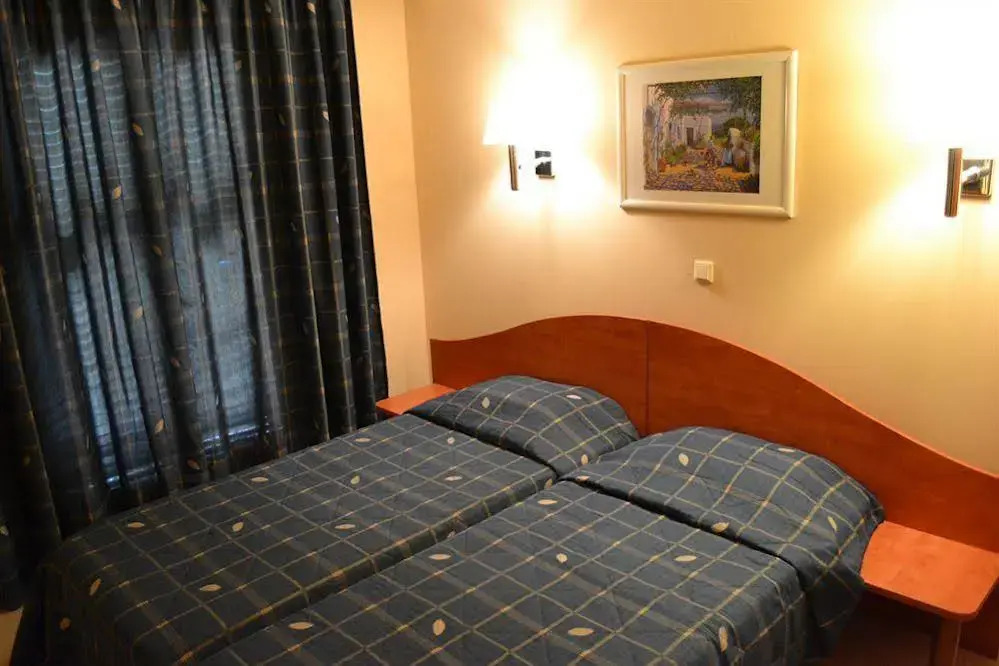 Alikis Apartments