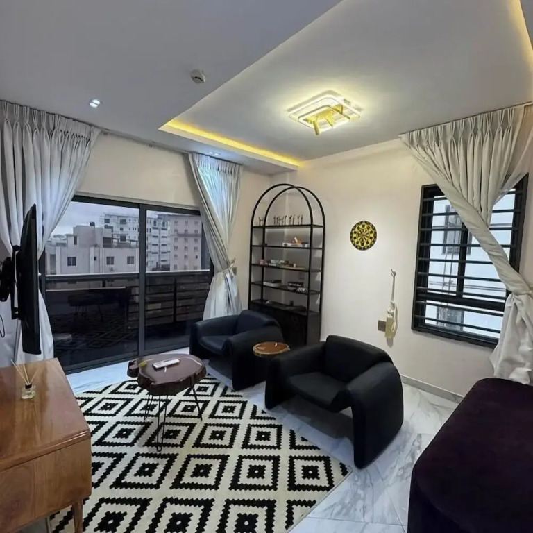 Cantec Apartment